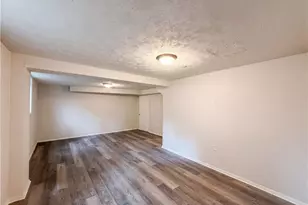 6970 Mary Ct, Riverdale, GA 30274 - Photo 17