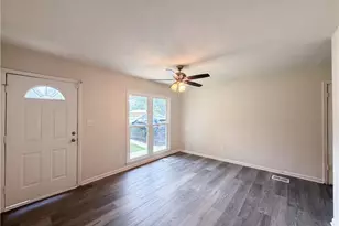 6970 Mary Ct, Riverdale, GA 30274 - Photo 5
