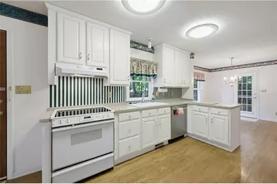 3655 Southlake Circle, Cumming, GA 30041 - Photo 7