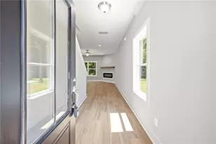 318 Stonington Dr, Mount Airy, GA 30563 - Photo 3