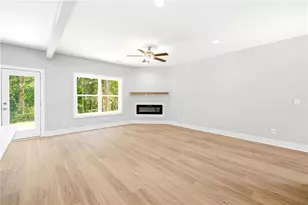 318 Stonington Dr, Mount Airy, GA 30563 - Photo 5