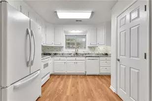112 Ashwood Trce, Hampton, GA 30228 - Photo 9