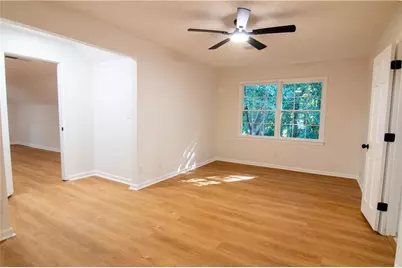 4877 Alpine Dr SW, Lilburn, GA 30047 - Photo 35
