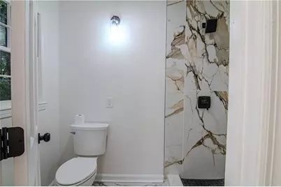 4877 Alpine Dr SW, Lilburn, GA 30047 - Photo 23