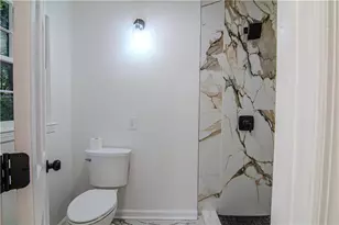 4877 Alpine Dr SW, Lilburn, GA 30047 - Photo 23