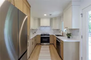3026 Brook Dr, Decatur, GA 30033 - Photo 9