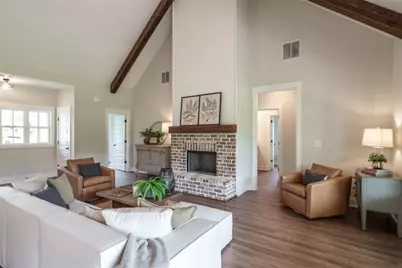 345 Woodfin Way, Social Circle, GA 30025 - Photo 9
