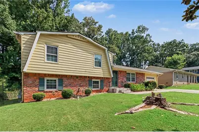 3960 Emerald North Drive, Decatur, GA 30035 - Photo 7