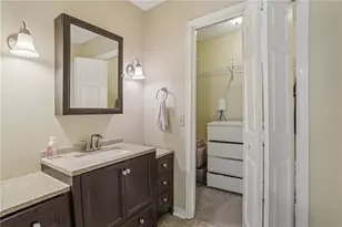 208 Bainbridge Dr, Sandy Springs, GA 30327 - Photo 19