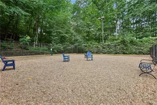208 Bainbridge Dr, Sandy Springs, GA 30327 - Photo 29