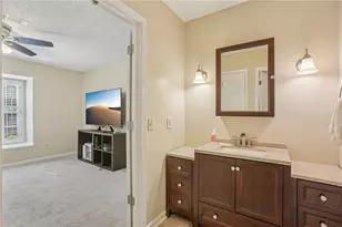 208 Bainbridge Dr, Sandy Springs, GA 30327 - Photo 21