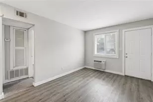 696 Hill St, Forest Park, GA 30297 - Photo 5