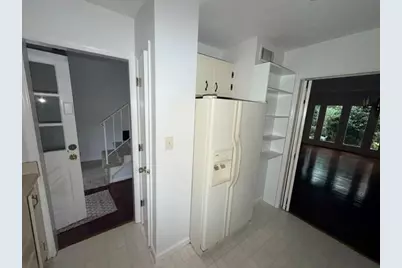 6700 Roswell Road #33E, Sandy Springs, GA 30328 - Photo 9