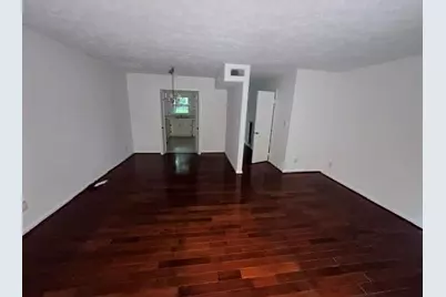 6700 Roswell Road #33E, Sandy Springs, GA 30328 - Photo 3