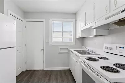 696 Hill Street #6, Forest Park, GA 30297 - Photo 5