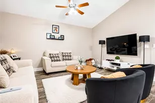 209 Roslyn Ct, Dalton, GA 30720 - Photo 3