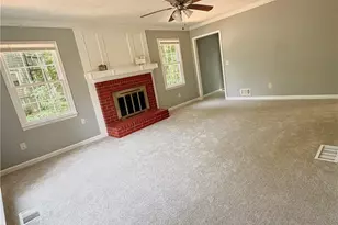 5362 Milieo Pl SW, Lilburn, GA 30047 - Photo 3