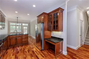 8720 Parker Pl, Roswell, GA 30076 - Photo 9