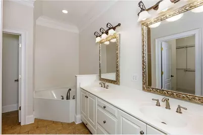 8720 Parker Place, Roswell, GA 30076 - Photo 19