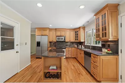 50 Stewart Drive, Sandy Springs, GA 30342 - Photo 7