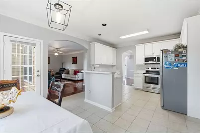 6870 Harbor Town Way, Stone Mountain, GA 30087 - Photo 25