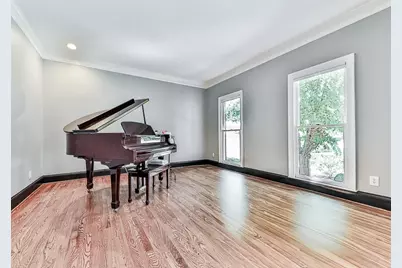 303 Clubview Terrace, Woodstock, GA 30189 - Photo 9