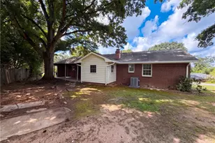 1276 Robin Rd NE, Conyers, GA 30012 - Photo 5