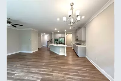 1468 Edgebrook Court NE, Atlanta, GA 30329 - Photo 9