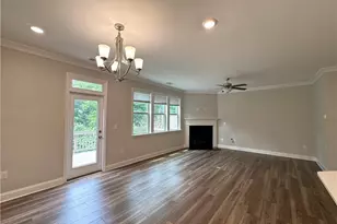1468 Edgebrook Ct NE, Atlanta, GA 30329 - Photo 5