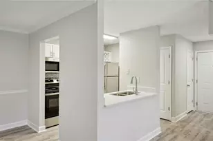 100 Pinhurst Dr, Atlanta, GA 30339 - Photo 3