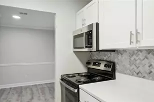 100 Pinhurst Dr, Atlanta, GA 30339 - Photo 1