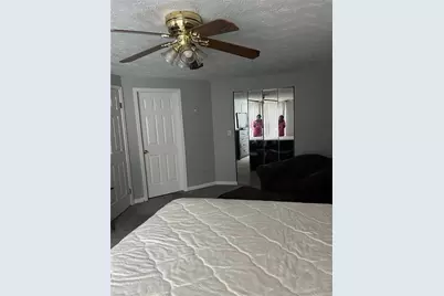 4262 Parkview Court, Stone Mountain, GA 30083 - Photo 3