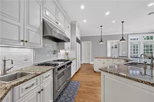 400 Windship Pl, Sandy Springs, GA 30327 - Photo 11