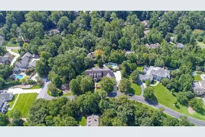 400 Windship Place, Sandy Springs, GA 30327 - Photo 55
