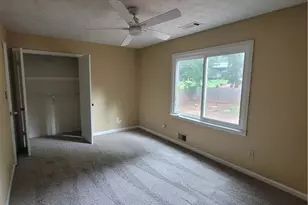 538 Cole Dr SW, Lilburn, GA 30047 - Photo 5
