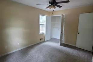 538 Cole Dr SW, Lilburn, GA 30047 - Photo 9