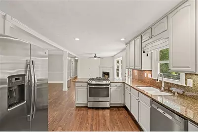 2936 Pauls Way, Marietta, GA 30062 - Photo 5