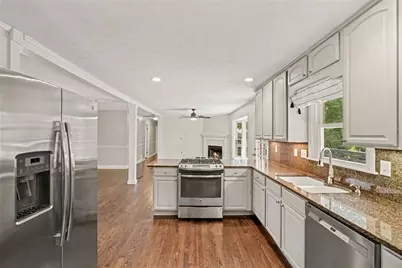 2936 Pauls Way, Marietta, GA 30062 - Photo 5