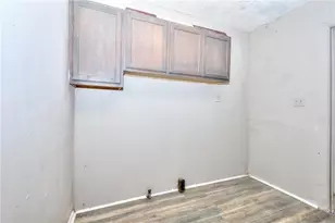 1080 Valley View Rd SE, Atlanta, GA 30315 - Photo 15