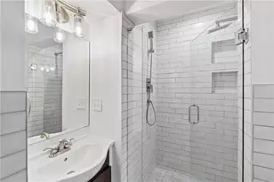 4091 Peachtree Dunwoody Rd NE, Atlanta, GA 30342 - Photo 31