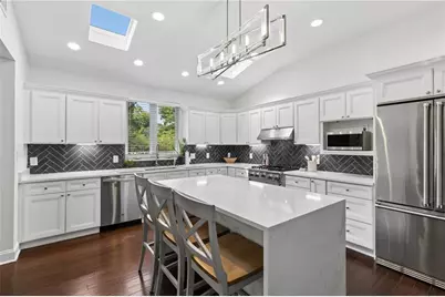 4091 Peachtree Dunwoody Road NE, Atlanta, GA 30342 - Photo 11
