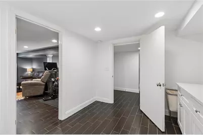 4091 Peachtree Dunwoody Road NE, Atlanta, GA 30342 - Photo 37