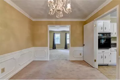 567 Planters Row SW, Lilburn, GA 30047 - Photo 15