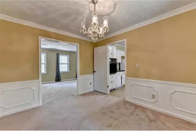 567 Planters Row SW, Lilburn, GA 30047 - Photo 17