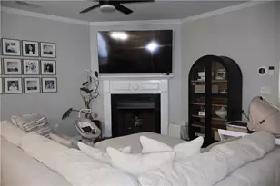4685 Beacon Ridge Ln, Flowery Branch, GA 30542 - Photo 13