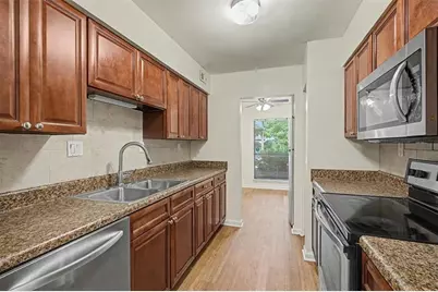 6350 Hawthorne Terrace, Peachtree Corners, GA 30092 - Photo 17