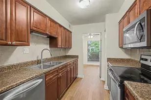 6350 Hawthorne Terrace, Peachtree Corners, GA 30092 - Photo 17