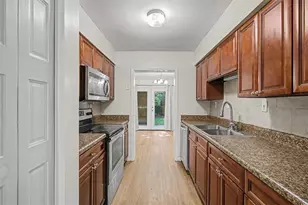 6350 Hawthorne Terrace, Peachtree Corners, GA 30092 - Photo 15