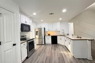 1896 Roxey Ln, Winder, GA 30680 - Photo 5
