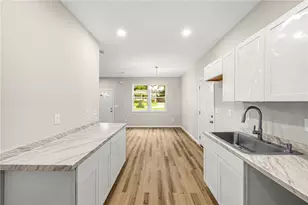 5376 Denny Dr, Atlanta, GA 30349 - Photo 9